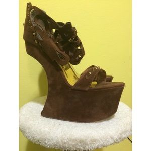 Vigo Fiore Brown Suede Heel-less Platform Shoes